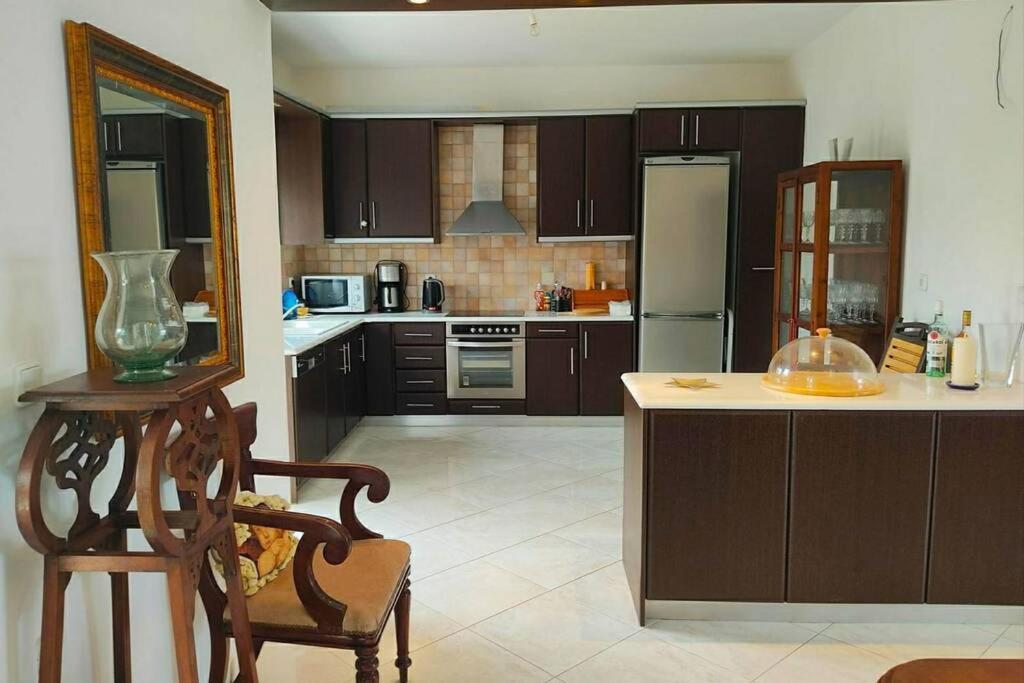 Peggy'S Lux Apartment Καραβόμυλος Εξωτερικό φωτογραφία