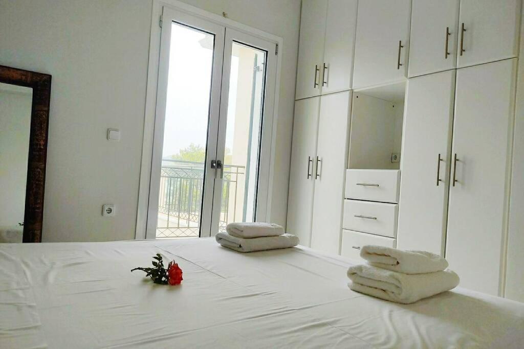 Peggy'S Lux Apartment Καραβόμυλος Εξωτερικό φωτογραφία